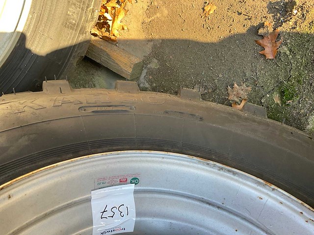 Bandenmarkt kargo-radial band met velg - afbeelding 6 van  7