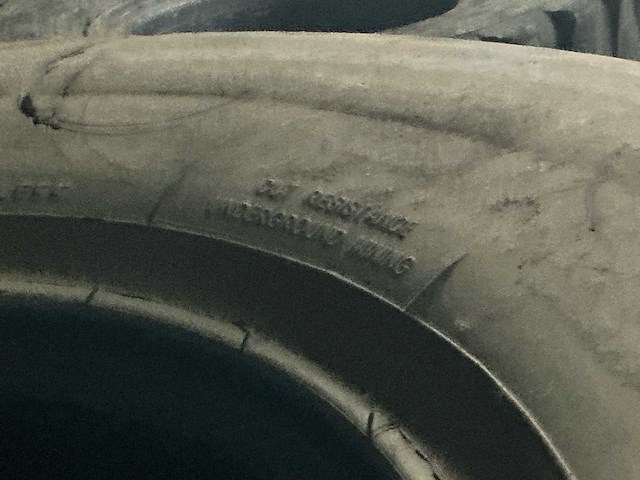 Bandenset 445/80r25 - afbeelding 2 van  10