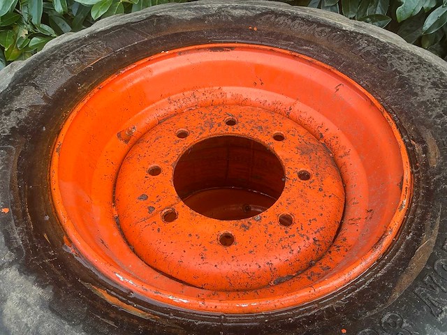 Bandenset graafmachine (2x) bobcat en bkt - afbeelding 16 van  20