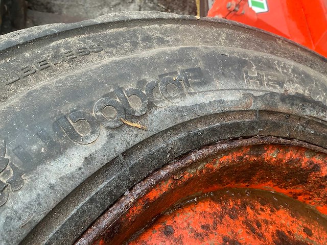 Bandenset graafmachine (2x) bobcat en bkt - afbeelding 5 van  20