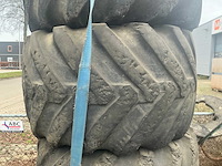 Bandenset voor graafmachine - afbeelding 2 van  5