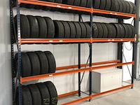 Bandenstelling ±3,8m lang, 0,5m diep mecalux, gedemonteerd - afbeelding 1 van  3