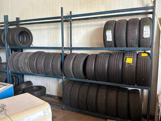 Bandenstelling met banden (3x) - afbeelding 2 van  8