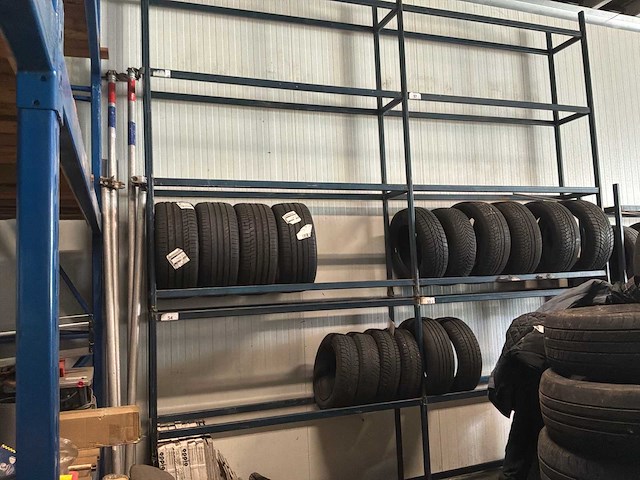 Bandenstelling met banden (3x) - afbeelding 4 van  8