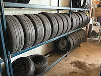 Bandenstelling met banden (3x) - afbeelding 8 van  8