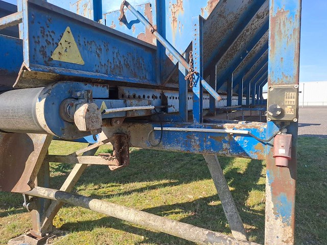 Bandlosser - 2002 - haak en kabelsysteem - stortcontainer - afbeelding 7 van  14