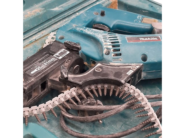 Bandschroefmachine, makita, 6833, 1999 - afbeelding 4 van  9