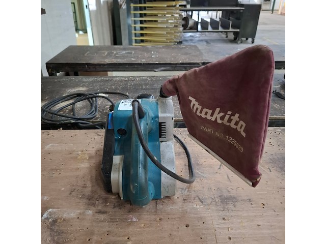 Bandschuurmachine makita, 9403, bouwjaar 2021 - afbeelding 7 van  8