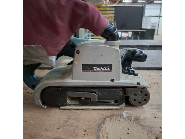Bandschuurmachine makita, 9403, bouwjaar 2021 - afbeelding 4 van  9
