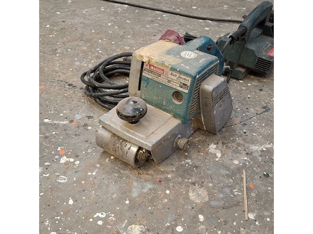 Bandschuurmachine met schaafmachine, makita en metabo - afbeelding 6 van  12