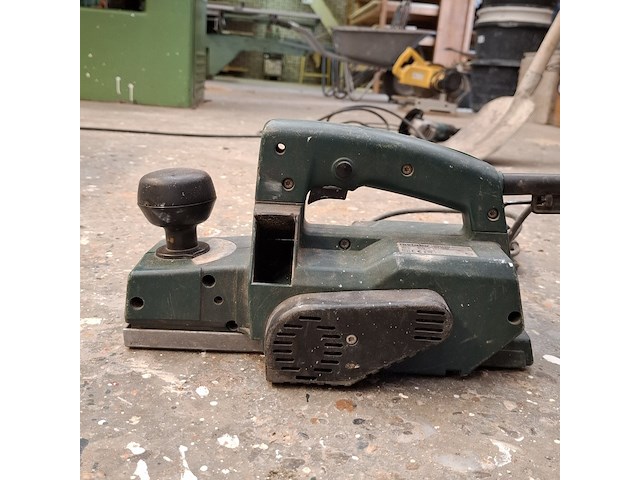 Bandschuurmachine met schaafmachine, makita en metabo - afbeelding 12 van  12