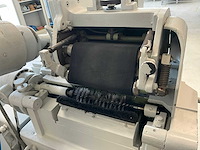 Bandschuurmachine voor schoenreparatie v.v. pneumatische klepafzuiging - afbeelding 3 van  6