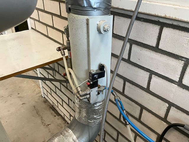 Bandschuurmachine voor schoenreparatie v.v. pneumatische klepafzuiging - afbeelding 4 van  6
