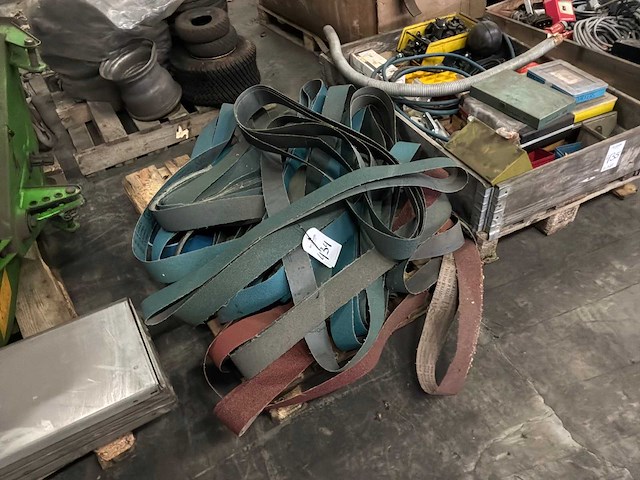 Bandschuurpapier - afbeelding 2 van  3