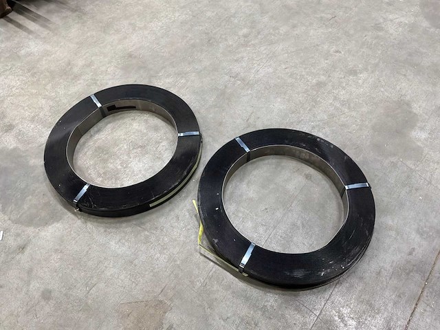 Bandstaal 12mm zwart gelakt 0,4mm dik (2x) - afbeelding 1 van  5