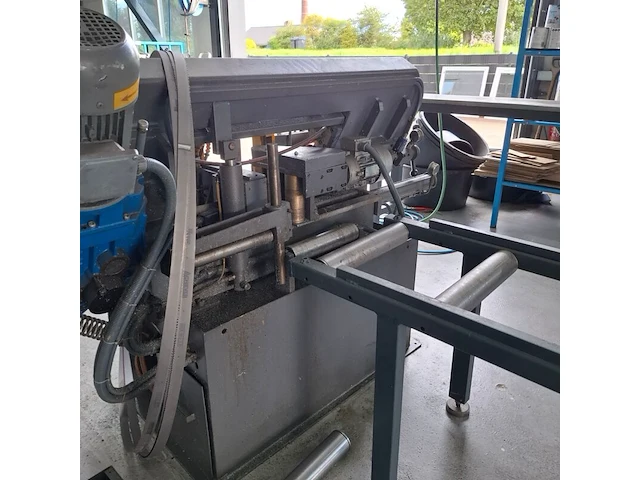 Bandzaagmachine met aanvoerbaan beka-mak, bms 280, bouwjaar 2008 - afbeelding 4 van  17