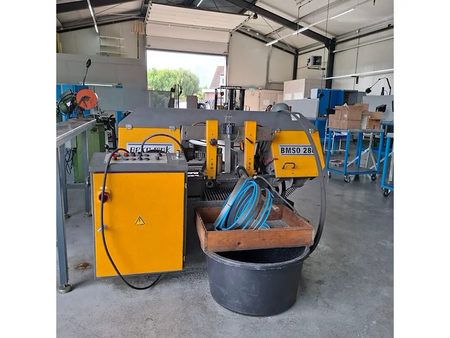 Bandzaagmachine met aanvoerbaan beka-mak, bms 280, bouwjaar 2008 - afbeelding 1 van  17