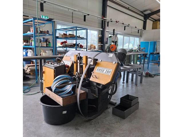 Bandzaagmachine met aanvoerbaan beka-mak, bms 280, bouwjaar 2008 - afbeelding 10 van  17