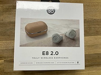 Bang & olufsen e8 2.0 oortjes - afbeelding 1 van  2