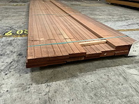 Bangkirai planken geschaafd 28x145 mm (19x) - afbeelding 1 van  4
