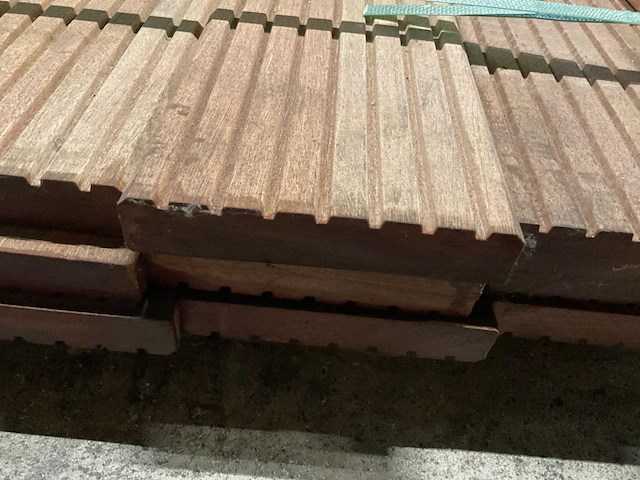 Bangkirai vlonderdelen 28x145 mm (23x) - afbeelding 6 van  6