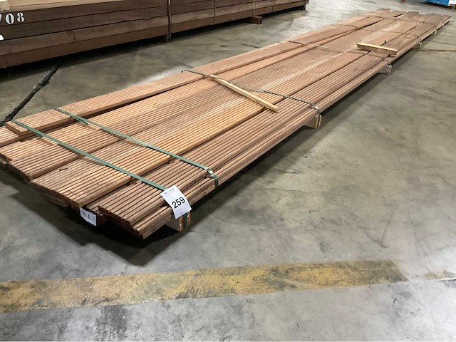 Bangkirai vlonderdelen antislip 21x145 mm (16x) - afbeelding 1 van  6