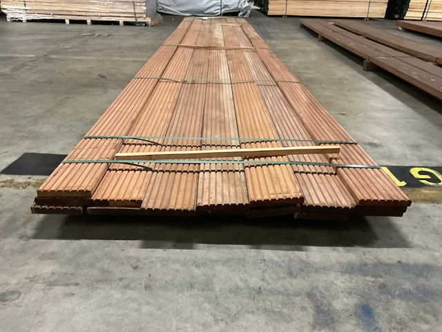 Bangkirai vlonderdelen antislip 21x145 mm (16x) - afbeelding 2 van  6