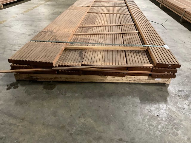 Bangkirai vlonderplanken 28x145 mm (17x) - afbeelding 2 van  6