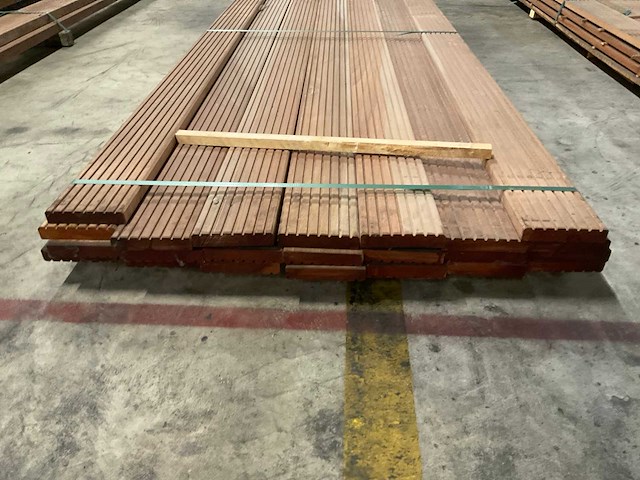 Bangkirai vlonderplanken 28x145 mm (23x) - afbeelding 4 van  5