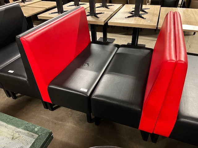 Bank - overige restaurantinrichting (2x) - afbeelding 1 van  2