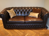 Bank incl. sierkussens (chesterfield look) - bruin leder - 190x75x40cm - afbeelding 1 van  7