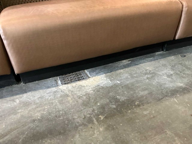 Bank met hoge rugleuning (6x) - afbeelding 6 van  6