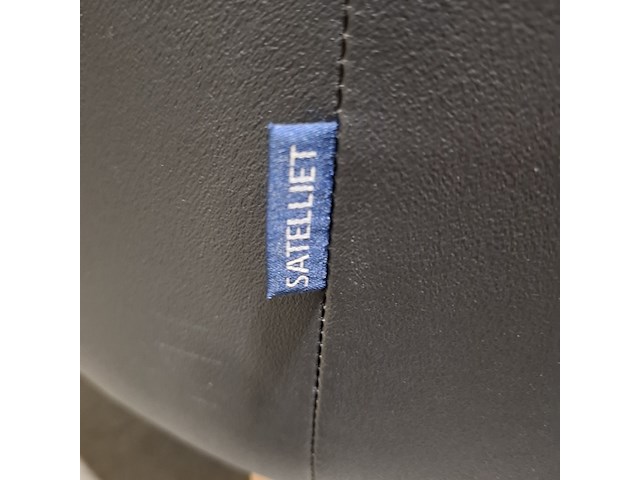 Bank, satalliet - afbeelding 5 van  8