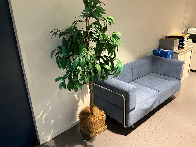 Bank - afbeelding 4 van  4