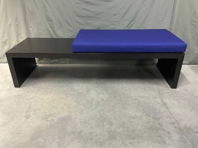 Bank - afbeelding 7 van  8