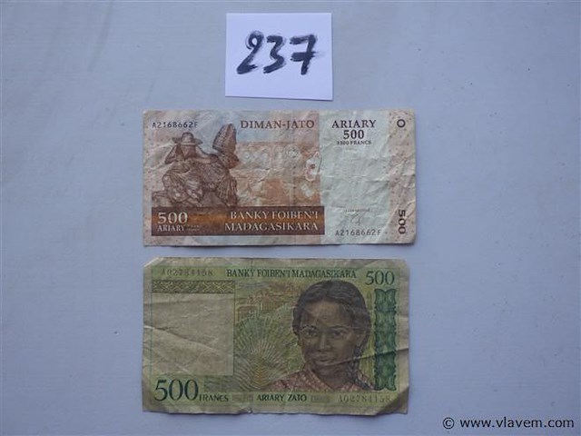 Bankbiljetten madagaskar 500 ariary - afbeelding 1 van  2