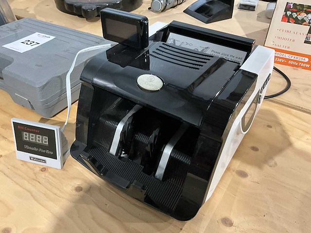 Bankbiljettenteller - afbeelding 1 van  4