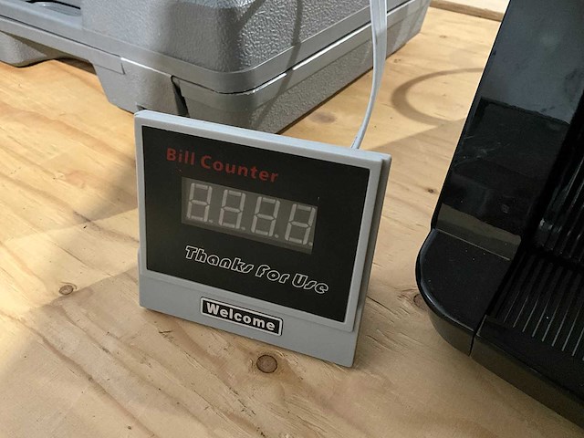 Bankbiljettenteller - afbeelding 3 van  4