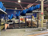 Bankentribune - afbeelding 3 van  5