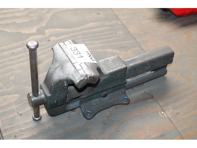 Bankschroef met lengte 43 cm. werkbreedte 13 cm. - afbeelding 1 van  2