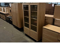 Bankstellen, tafels, stoelen en bedden