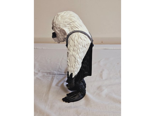 Banksy fanart sculptuur - banksy ape - afbeelding 4 van  6
