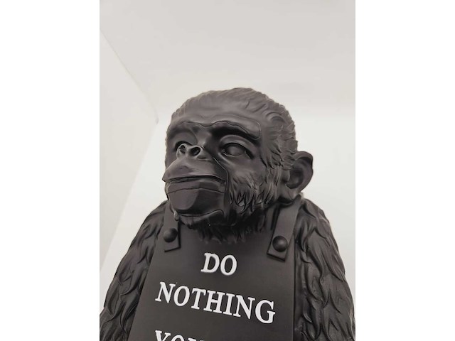 Banksy fanart sculptuur - banksy ape - afbeelding 5 van  6