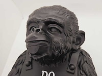 Banksy fanart sculptuur - banksy ape - afbeelding 5 van  6