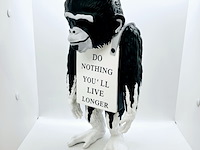 Banksy fanart sculptuur - banksy ape - afbeelding 2 van  4