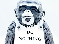 Banksy fanart sculptuur - banksy ape - afbeelding 4 van  4