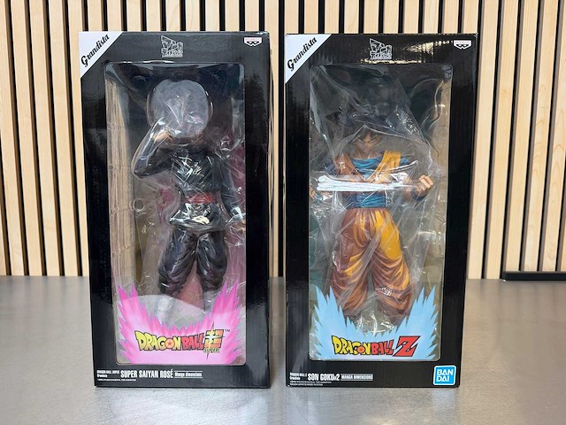 Banpresto grandista - super saiyan rosé manga dimensions / son goku #2 manga dimensions - dragon ball manga dimensions collectiefiguur (2x) - afbeelding 1 van  9