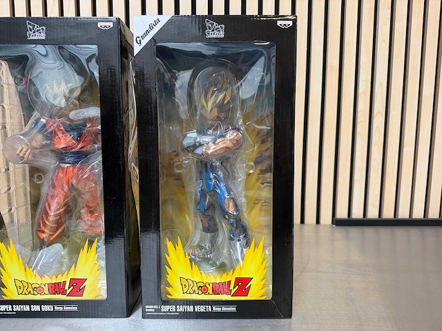 Banpresto grandista - super saiyan son goku / super saiyan vegeta manga dimensions - dragon ball z manga dimensions collectiefiguur (2x) - afbeelding 4 van  11