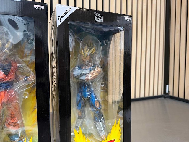 Banpresto grandista - super saiyan son goku / super saiyan vegeta manga dimensions - dragon ball z manga dimensions collectiefiguur (2x) - afbeelding 5 van  11