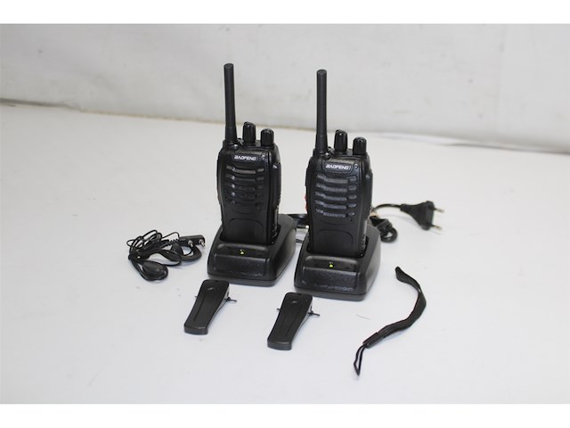 Baofeng 88e portofoon 2 stuks walkie talkie 5 km bereik pmr 446 mhz met led zaklamp - afbeelding 1 van  1